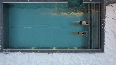 Skiing and wellness on a skiing holiday in Vorarlberg at the Jägeralpe hiking hotel.© Ski- & Wanderhotel Jägeralpe