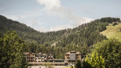 The Excelsior Dolomites Life Resort is a sustainable hiking hotel in South Tyrol.© Hannes Niederkofler