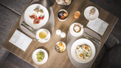 A breakfast that leaves nothing to be desired is served at the hiking hotel Excelsior Dolomites Life Resort.