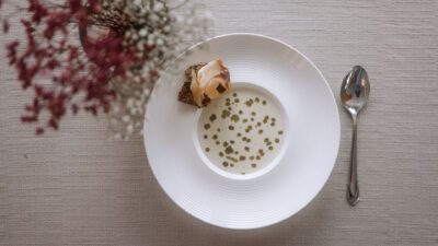 Inn or restaurant in the Pflersch Valley with burgers, pizza? The Wanderhotel Aktivhotel Panorama has the perfect meal for everyone.© Cam Poetry