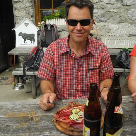 Franz is a hiking guide in the Tannheimer Tal with heart and soul. He advises on hiking at the Hotel Lumbergerhof.© Lumberger Hof Franz is a hiking guide in the Tannheimer Tal with heart and soul. He advises on hiking at the Hotel Lumbergerhof.© Lumberger Hof