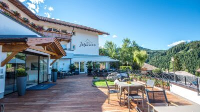 The hiking hotel Marica is ideal for hikes in the Dolomites and around Lake Carezza.© Hotel Marica