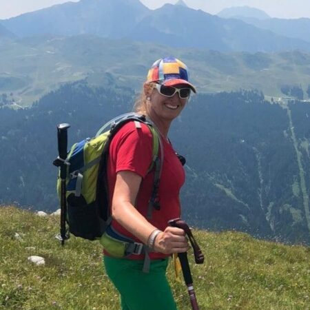 Petra Kahl from the Gassenhof hiking hotel is a certified hiking guide in Ratschings and accompanies hikes in the Ridnauntal valley.© Erlebnisort Gassenhof Petra Kahl from the Gassenhof hiking hotel is a certified hiking guide in Ratschings and accompanies hikes in the Ridnauntal valley.© Erlebnisort Gassenhof