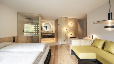 The cozy room at the hotel Jaufentalerhof in South Tyrol makes dreams come true© Hannes Niederkofler