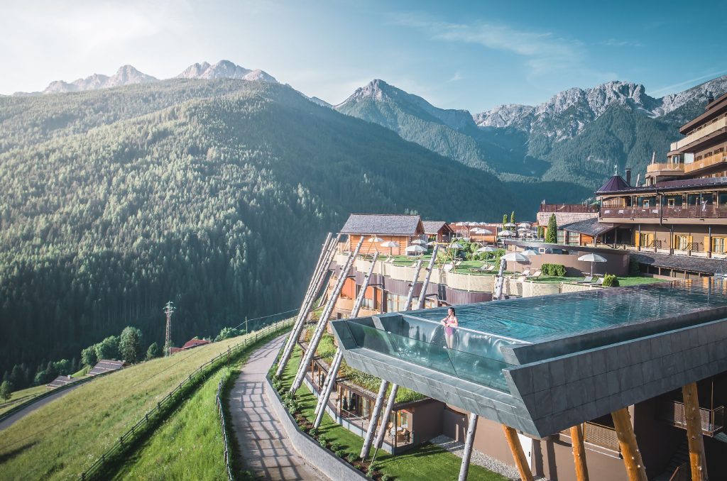 Hotel Hubertus Infinity Pool