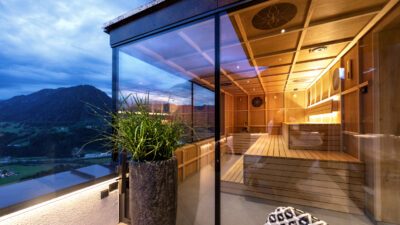 The sauna at the Aktivhotel Alpendorf in St. Johann im Pongau guarantees moments of well-being.© Oczlon