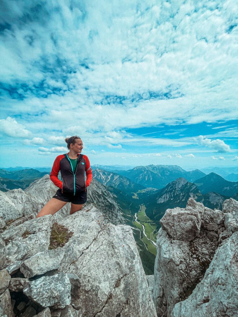 Hiking concierge Theresa shows you the most beautiful tours in the Zillertal