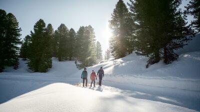 Slittino a Plan de Corones ed escursioni invernali in Alto Adige: l'hotel per escursionisti Excelsior Dolomites Life Resort consiglia attività per famiglie in inverno.© Andreas Mierswa