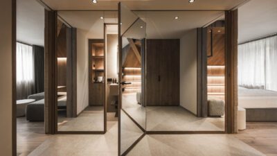 Avete bisogno di una suite grande per una vacanza con bambini in Alto Adige? L'Excelsior Dolomites Life Resort è il posto giusto.© Hannes Niederkofler