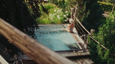 Il concetto di naturellness del Lüsnerhof, in cui benessere e natura si armonizzano, è stato creato dal padrone di casa Franz.© Naturhotel Lüsnerhof