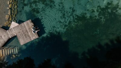 Il laghetto naturale del Bio- und Wanderhotel Daberer è perfetto per una pausa in un ambiente romantico.© der daberer. das biohotel