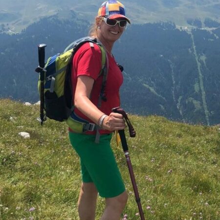 Petra Kahl dell'albergo escursionistico Gassenhof è una guida escursionistica certificata di Racines e accompagna le escursioni nella Val Ridanna.© Erlebnisort Gassenhof Petra Kahl dell'albergo escursionistico Gassenhof è una guida escursionistica certificata di Racines e accompagna le escursioni nella Val Ridanna.© Erlebnisort Gassenhof