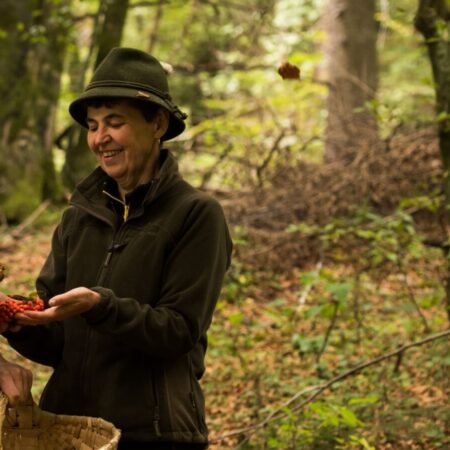 Sigrid è la concierge escursionistica del Wanderhotel Daberer. Organizza escursioni guidate nella valle Gailtal in Carinzia.© der daberer. das biohotel