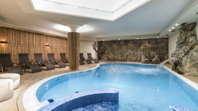 Una vacanza benessere nella Valle di Jaufental, in Alto Adige, è il massimo per le coppie e per chi viaggia da solo all'hotel escursionistico Jaufentalerhof.© Wanderhotel Jaufentalerhof