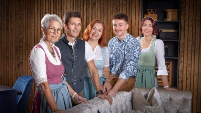 Padroni di casa con il cuore: questa è la famiglia Kirchner dell'hotel escursionistico Kirchner di Bramberg.© Huber Fotografie - Wanderhotel Kirchner