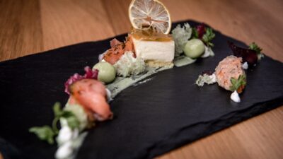 L'Aktivhotel Alpendorf di St. Johann im Pongau offre numerose specialità culinarie.© Oczlon