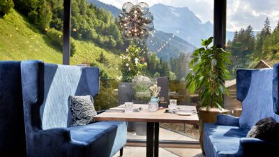 Cenate con una vista fantastica allo ZillergrundRock.Die Fotos dürfen ausschließlich für PR- und Marketingmaßnahmen des Hotels Zillergrund, Mayrhofen, Österreich verwendet werden. 
Jegliche Nutzung Dritter (durch Verkauf oder Weitergabe) ist mit dem Bildautor, Michael Huber | www.huber-fotografie.at, gesondert zu vereinbaren.


Copyright aller Aufnahmen:

Michael Huber

5730 Mittersill. Hallenbadstraße 4

www.huber-fotografie.at

0664 / 250 86 32