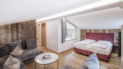 Le accoglienti camere dell'Hotel Wieser, vicino a Vipiteno, rigenerano le gambe affaticate dalle escursioni.© Hotel Wieser