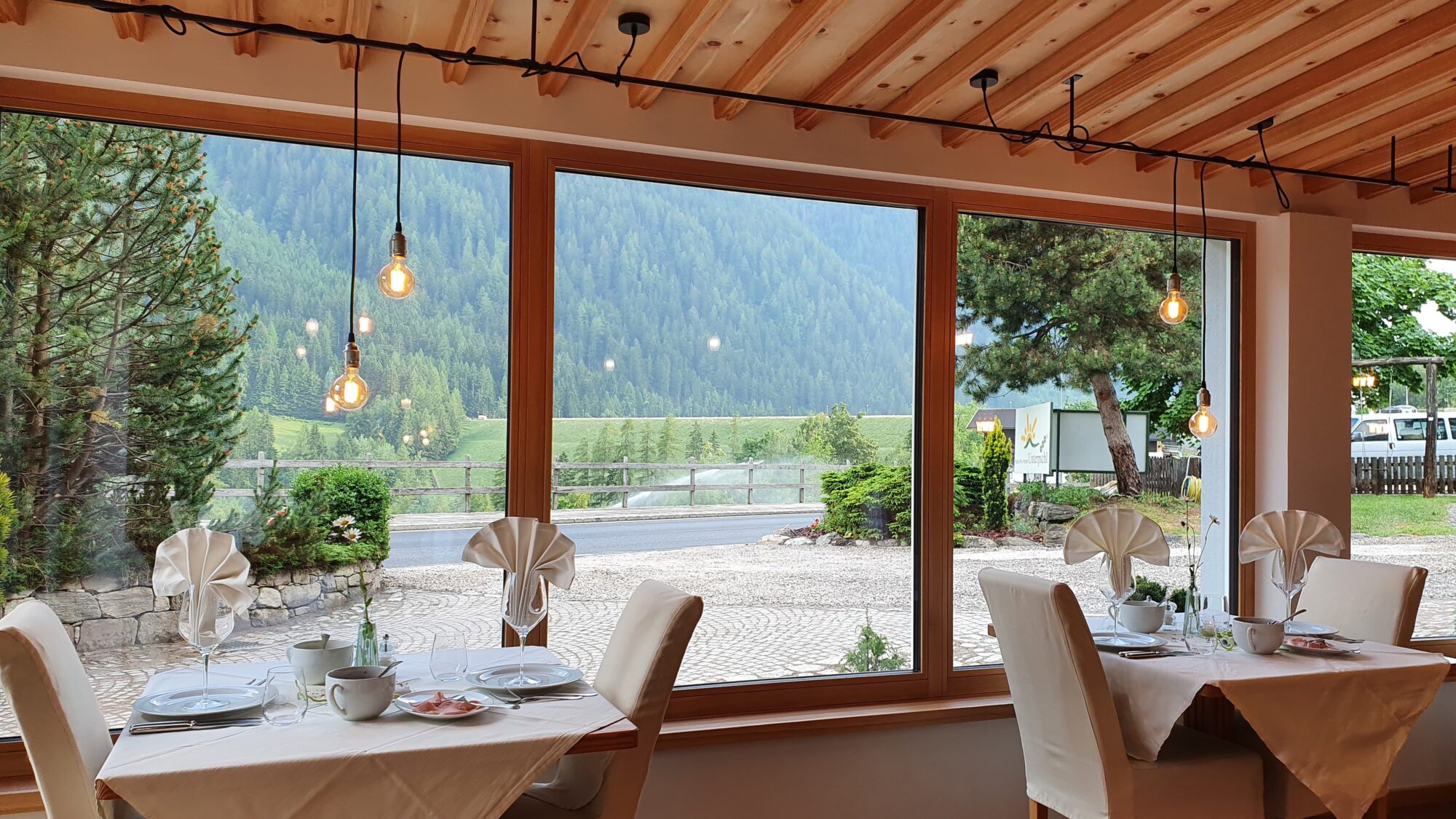 La pasta fatta in casa e altre specialità altoatesine sono disponibili presso l'albergo escursionistico Natur pur Hotel Unterpichl.© Natur pur Hotel Unterpichl La pasta fatta in casa e altre specialità altoatesine sono disponibili presso l'albergo escursionistico Natur pur Hotel Unterpichl.© Natur pur Hotel Unterpichl