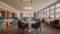 ChatGPT: La cucina tirolese viene servita nella sala da pranzo elegante del Biohotel Leutascherhof, un hotel a Seefeld.© David Johansson