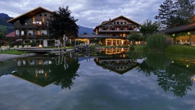 Wanderhotel Kirchner BrambergWanderhotel Kirchner
Familie Christian Kirchner
Mühlbach 46
A-5733 Bramberg
www.wanderhotel.at Wanderhotel Kirchner BrambergWanderhotel Kirchner
Familie Christian Kirchner
Mühlbach 46
A-5733 Bramberg
www.wanderhotel.at