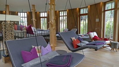Wanderhotel Kirchner BaumhausWanderhotel Kirchner
Familie Christian Kirchner
Mühlbach 46
A-5733 Bramberg
www.wanderhotel.at Wanderhotel Kirchner BaumhausWanderhotel Kirchner
Familie Christian Kirchner
Mühlbach 46
A-5733 Bramberg
www.wanderhotel.at