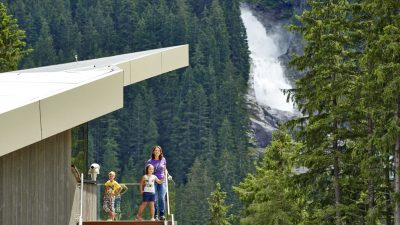 Die Fotos dürfen ausschließlich für PR- und Marketingmaßnahmen der Großglockner Hochalpenstraßen Aktiengesellschaft, Salzburg, Österreich, verwendet werden.
Jegliche Nutzung Dritter (durch Verkauf oder Weitergabe) ist mit dem Bildautor, Michael Huber | www.huber-fotografie.at, gesondert zu vereinbaren.