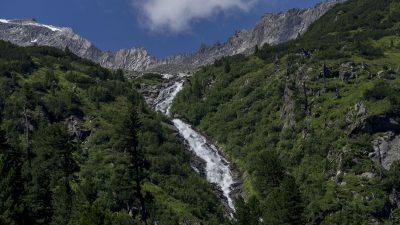 Wanderung ins ObersulzbachtalWanderung ins Obersulzbachtal  Wanderung ins ObersulzbachtalWanderung ins Obersulzbachtal