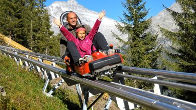 Spaß auf der Sommerrodelbahn am Klausberg Spaß auf der Sommerrodelbahn am Klausberg