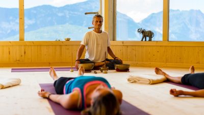 Yogalehrer Johannes GebeshuberNatur- und Wellnesshotel Höflehner Steiermark, Österreich; Yogalehrer Johannes GebeshuberNatur- und Wellnesshotel Höflehner Steiermark, Österreich;
