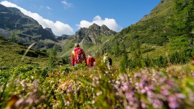 Wanderung zum MoaralmseeNatur- und Wellnesshotel Höflehner Steiermark, Österreich; Wanderung zum MoaralmseeNatur- und Wellnesshotel Höflehner Steiermark, Österreich;