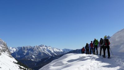 Schneeschuhwandern mit Roman Schneeschuhwandern mit Roman
