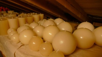 Johanna Jäger KerzenWanderhotel Jägeralpe: selbstgemachte Kerzen Johanna Jäger KerzenWanderhotel Jägeralpe: selbstgemachte Kerzen
