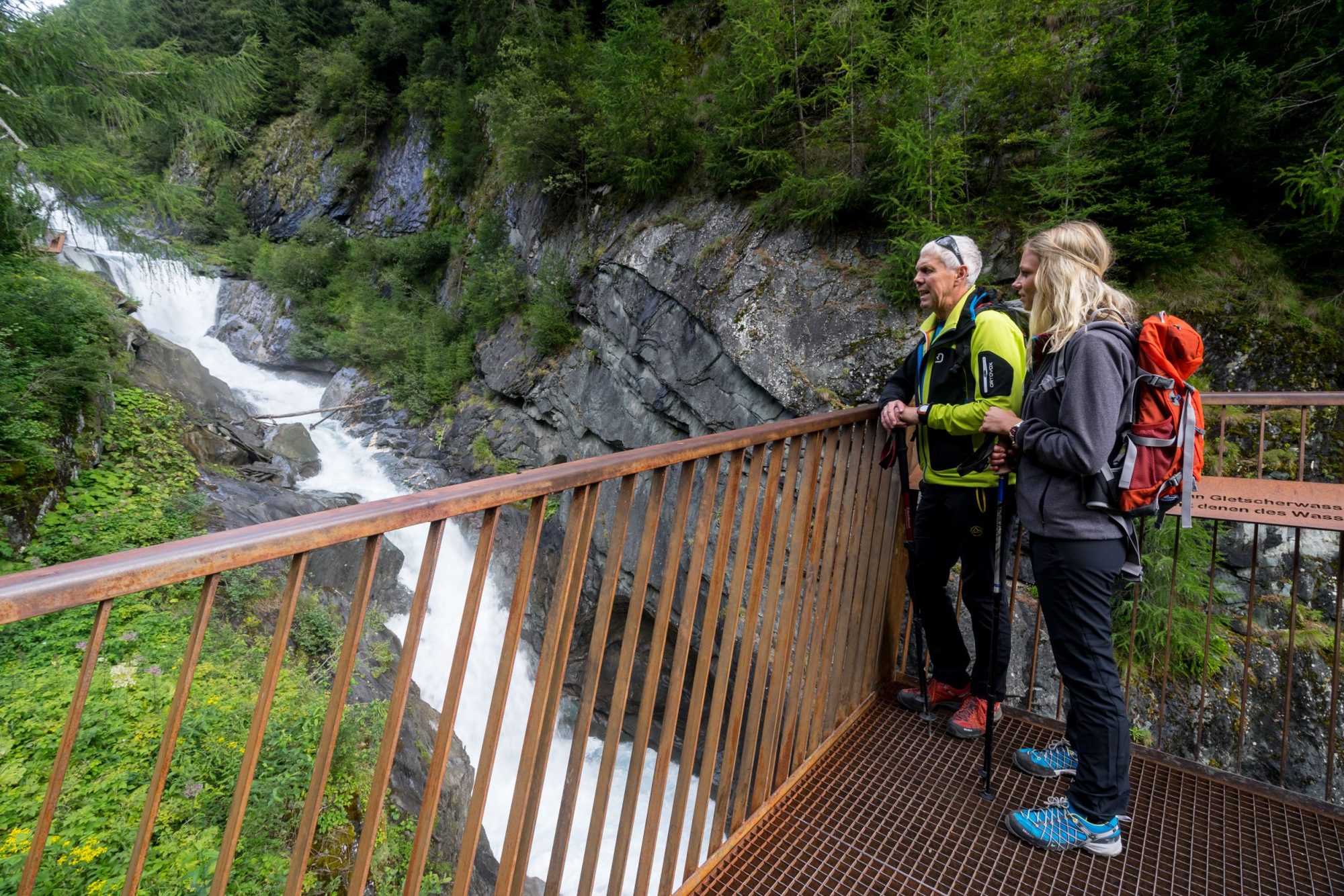 Tour zu den Umbalfällen