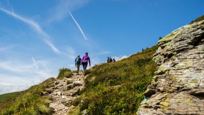 Wanderer am ZwölferkogelWandertour - Hotel Glemmtalerhof in Saalbach Hinterglemm, Österreich; Wanderhotels Wanderer am ZwölferkogelWandertour - Hotel Glemmtalerhof in Saalbach Hinterglemm, Österreich; Wanderhotels
