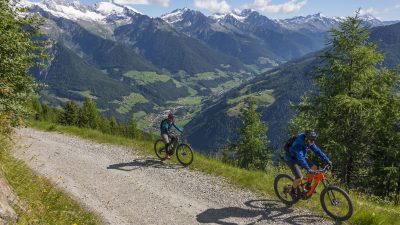 Italien Suetirol Trentino Alto Adige Pustertal Ahrntal Sand in Taufers Campo Tures Wander- und Wellnesshotel Drumlerhof E-Bike Mountainbike Italien Suetirol Trentino Alto Adige Pustertal Ahrntal Sand in Taufers Campo Tures Wander- und Wellnesshotel Drumlerhof E-Bike Mountainbike