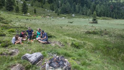 Italien Suetirol Trentino Alto Adige Pustertal Ahrntal Sand in Taufers Campo Tures Wander- und Wellnesshotel Drumlerhof Speikboden Picknick