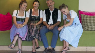 Drumlerhof, die FamilieItalien Suetirol Trentino Alto Adige Pustertal Ahrntal Sand in Taufers Campo Tures Wander- und Wellnesshotel Drumlerhof Familie Drumlerhof, die FamilieItalien Suetirol Trentino Alto Adige Pustertal Ahrntal Sand in Taufers Campo Tures Wander- und Wellnesshotel Drumlerhof Familie