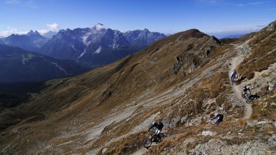 Mountainbiken in den Drei-Zinnen-DolomitenMountainbiken in den Drei-Zinnen-Dolomiten Mountainbiken in den Drei-Zinnen-DolomitenMountainbiken in den Drei-Zinnen-Dolomiten