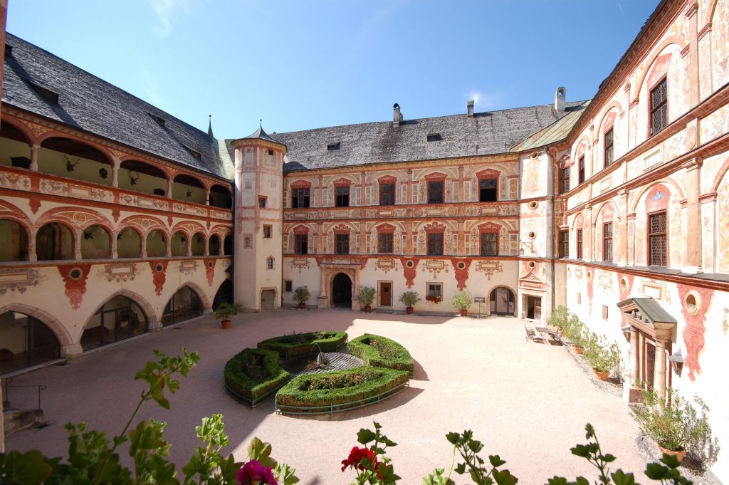 Innenhof Schloss Tratzberg