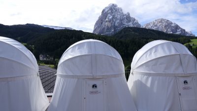 Astronomie-Stationen auf der Terrasse des HotelsHotel Interski Astronomie-Stationen auf der Terrasse des HotelsHotel Interski