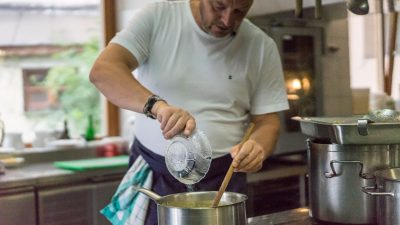 Hotelier Hans Steffner-Wallner kocht Hotelier Hans Steffner-Wallner kocht