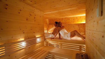 Zirben-Spa im Hotel Alte Post Zirben-Spa im Hotel Alte Post