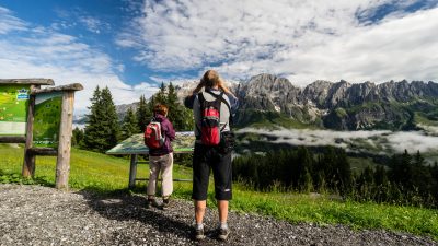 Wanderung zum SchneebergWanderung zum Schneeberg Wanderung zum SchneebergWanderung zum Schneeberg
