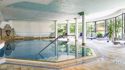 Hotelrundgang, Hallenbadim Wellnessbereich