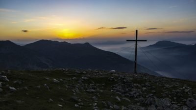 Sonnenaufgang am Mutegg, Wanderung mit Victoria und Gunter, den Hoteliers Sonnenaufgang am Mutegg, Wanderung mit Victoria und Gunter, den Hoteliers