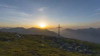 Italien Suedtirol Trentino Alto Adige Ulten Tal Ulten Val d'Ultimo St. Nikolaus Erlebnishotel Waltershof Sonnenaugang am Mutegg 2625 Meter Italien Suedtirol Trentino Alto Adige Ulten Tal Ulten Val d'Ultimo St. Nikolaus Erlebnishotel Waltershof Sonnenaugang am Mutegg 2625 Meter