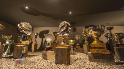 Italien Suedtirol Trentino Alto Adige Ulten Tal Ulten Val d'Ultimo St. Nikolaus Erlebnishotel Waltershof Pokale Italien Suedtirol Trentino Alto Adige Ulten Tal Ulten Val d'Ultimo St. Nikolaus Erlebnishotel Waltershof Pokale
