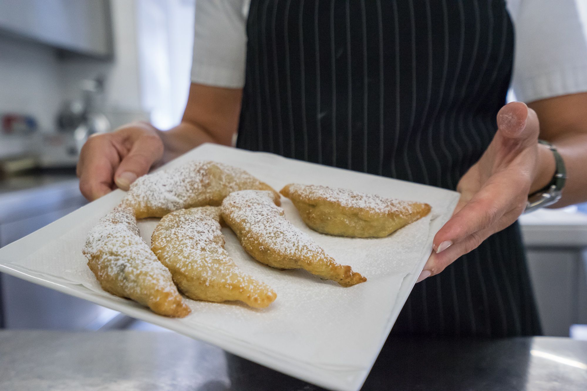 Wipptaler Krapfen mit Schwarzbeeren