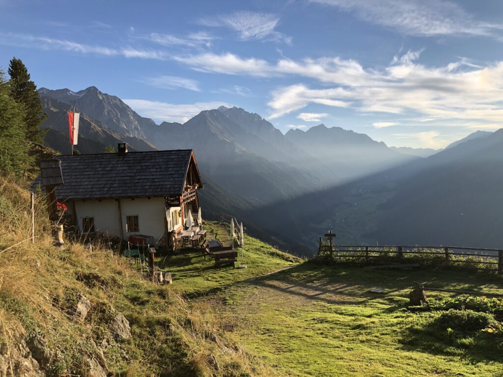 Hütte in den Südtiroler Alpen